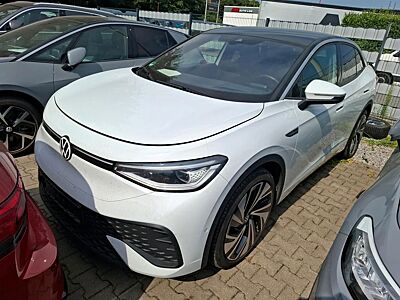 Volkswagen ID.5 Pro Performance *PANO*AHK*IQMATRIX*3D*SPORT