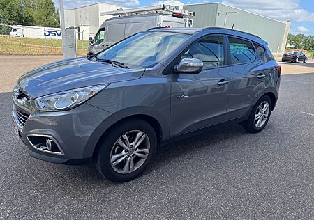 Hyundai ix35 blue Style 1,6 Benzin Leder Klima Navi Alus