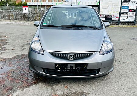 Honda Jazz 1.4 LS TÜV 10.2026 Inspektion NEU Automatik