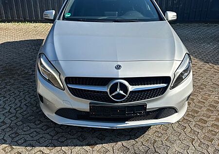 Mercedes-Benz A 180 Score*SHZ*Klima*Tempomat*RFK Hin.*Panorama