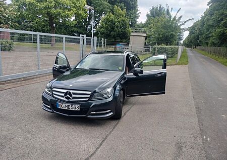 Mercedes-Benz C 300 CDI 4MATIC T BlueEFF. AVANTG. Aut. AVA...