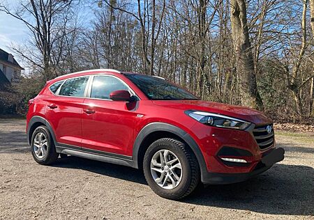 Hyundai Tucson 1.6 GDI Trend Trend- Navi, Kamera