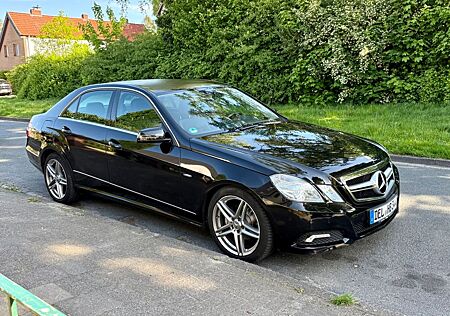 Mercedes-Benz E 220 CDI BlueEFFICIENCY AVANTGARDE AVANTGARDE