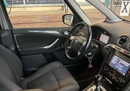 Ford Galaxy 200PS 7 Sitzer