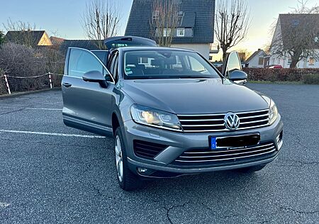 VW Touareg Volkswagen 3.0 V6 TDI SCR Tiptronic BMT BlueMot...