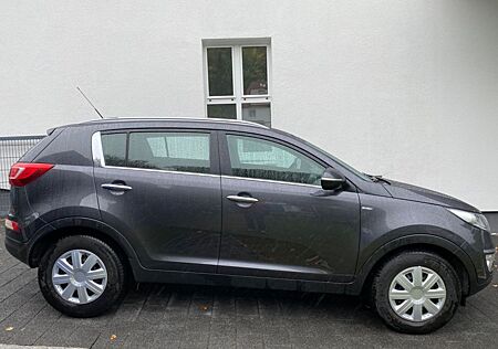 Kia Sportage 2.0 CRDi 2WD Klima Sitzheizung SH gepfl