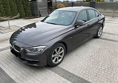 BMW 335i xDrive Luxury Line Luxury Line