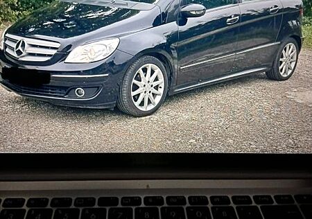 Mercedes-Benz B 150 -
