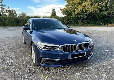 BMW 520d Touring Luxury Line 1.Hand,LED,Sound,AHK