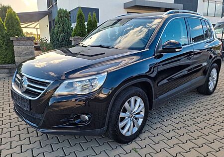 VW Tiguan Volkswagen 2.0 TDI 4MOTION Sport