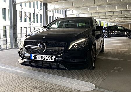 Mercedes-Benz A 45 AMG Mercedes-AMG A 45 4MATIC DCT Merced...