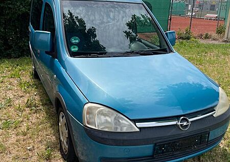 Opel Combo 1.6 -