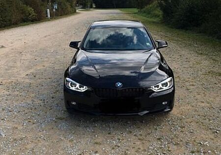 BMW 335i xDrive Sport Line Auto