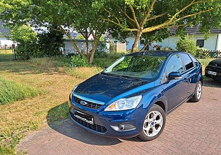 Ford Focus 1,6 VivaTurnier Viva