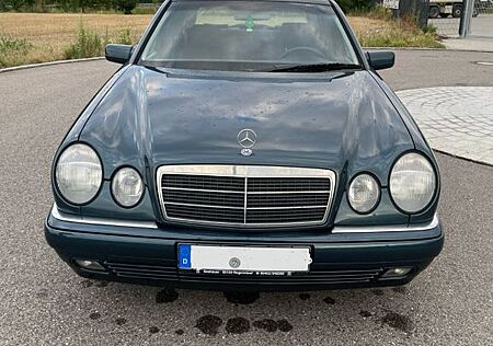 Mercedes-Benz E 240 W210 Elegance