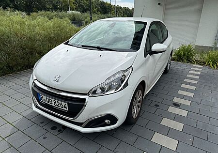 Peugeot 208 1.2 Active PureTech 82 Active