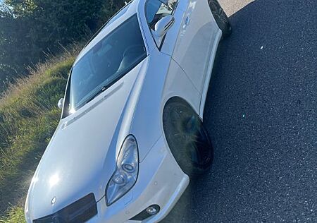 Mercedes-Benz CLS 500 -