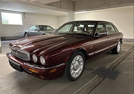 Jaguar Daimler X308 Super V8 LWB**1.HD**orig 33`km