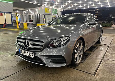 Mercedes-Benz E 220 d Autom. -