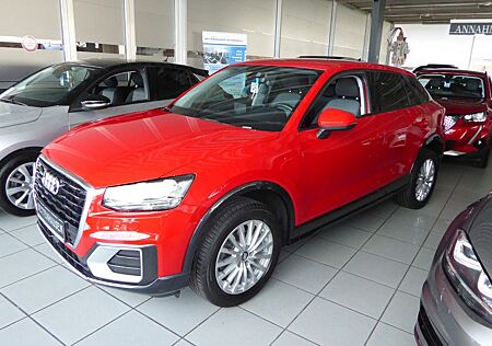 Audi Q2 30 TFSI design erst 71.800 KM!! Navi