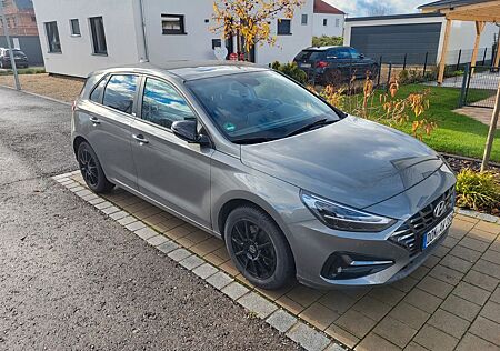 Hyundai i30 gebraucht kaufen Hyundai i30 1.5 Pure Pure Intro Edition