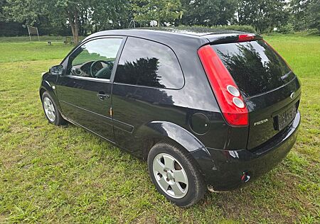 Ford Fiesta 1.3 51 kW Ambiente Ambiente