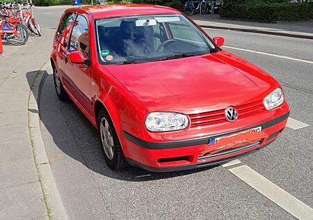 VW Golf Volkswagen 1.6 Auto Basis
