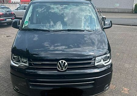 VW T5 Multivan Volkswagen , Xenon, Kamera, AHK, STHZ, Totwinkel