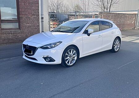 Mazda 3 2.2 SKYACTIV-D 150 Sports-Line Sports-Line