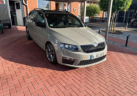 Skoda Octavia 2.0 TDI DSG RS Combi RS