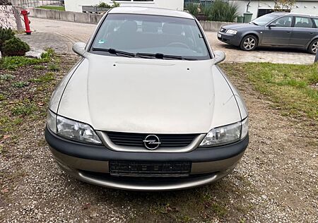 Opel Vectra 1.6 CD