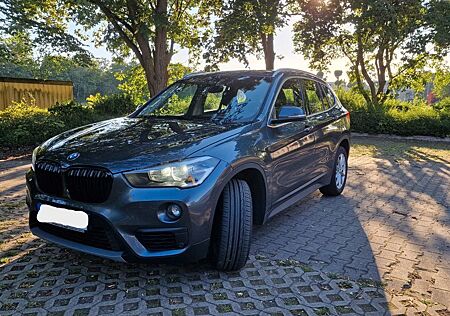 BMW X1 sDrive20i - Panoramadach