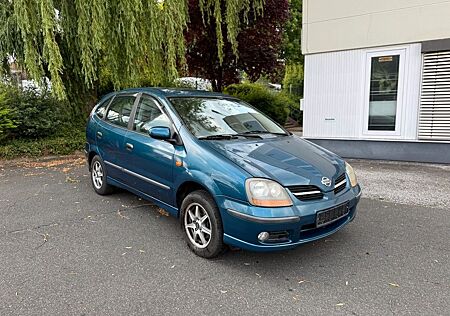 Nissan Almera Tino Visia