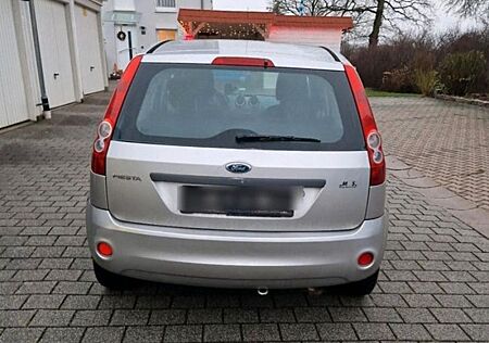 Ford Fiesta 1,3 51 kW Ambiente Ambiente
