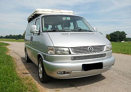 VW T4 Multivan Volkswagen - Campingbus mit Dachzelt
