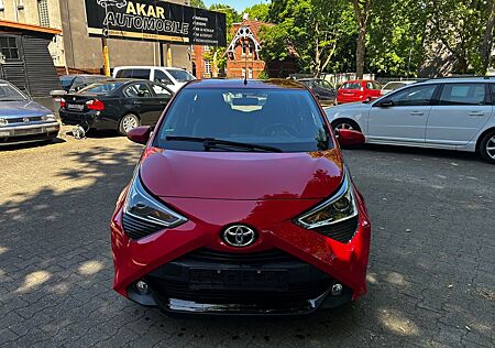 Toyota Aygo (X) Aygo -play Team D