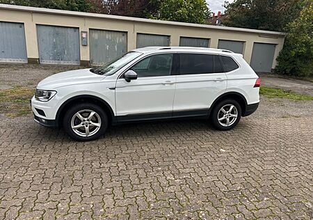 VW Tiguan Allspace Volkswagen Comfortline