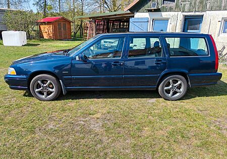 Volvo V70 2.5-20V -