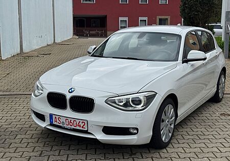 BMW 114 I Led Xenon Navi Klima PDC ALU