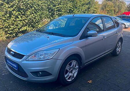 Ford Focus Lim. Style*TÜV/AU NEU*