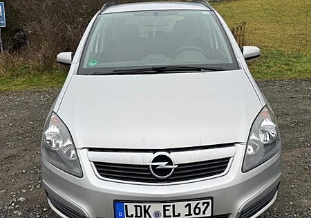Opel Zafira 1.8 -