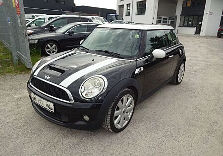 Mini Cooper S COOPER_S *Pano*Leder*Xenon*1.Hd**