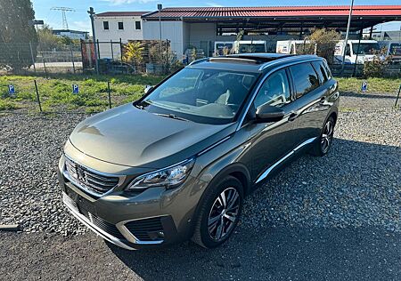 Peugeot 5008 Allure Pano/Navi/Kamera BlueHDI S/S EAT8