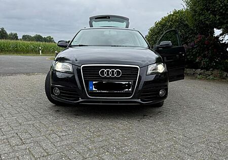Audi A3 2.0 TDI (DPF) S line Sportback S line