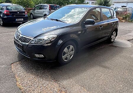Kia Cee'd / Ceed 1.4i bj.08/10 TÜV 11/25 klima,2-Hd
