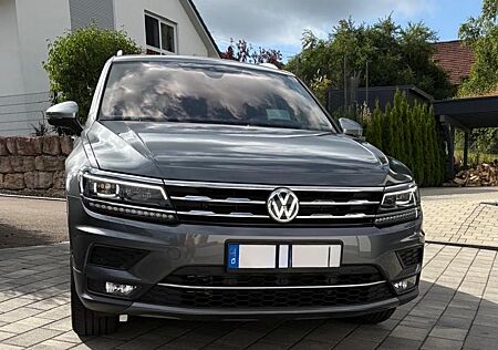VW Tiguan Allspace Volkswagen 2.0 TSI 162kW DSG 4MOTION Hi...