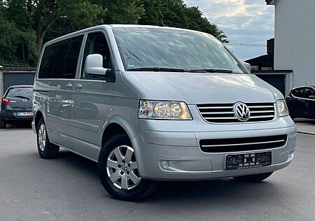 VW T5 Multivan Volkswagen ; Motor Überholt ; TÜV 2 Jahre