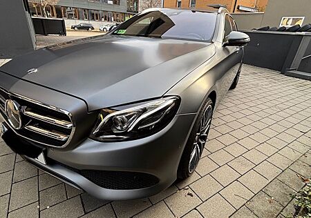 Mercedes-Benz E 350 d 4MATIC T Autom. ,airmatic,20zoll,matt
