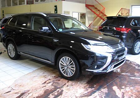 Mitsubishi Outlander PHEV Basis Spirit 4WD