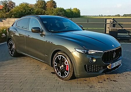 Maserati Levante qs